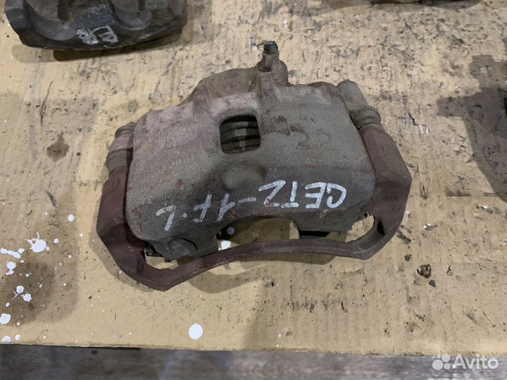 Суппорт передний правый левый Hyundai Getz