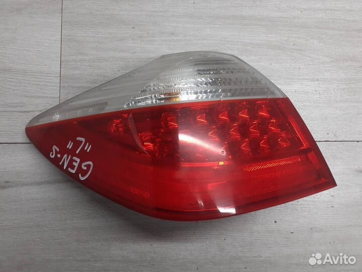 Фонарь задний левый Hyundai Genesis
