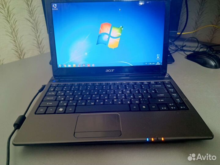 Acer: 14, core i3, hd3000, Ssd256, dvd, живой акб