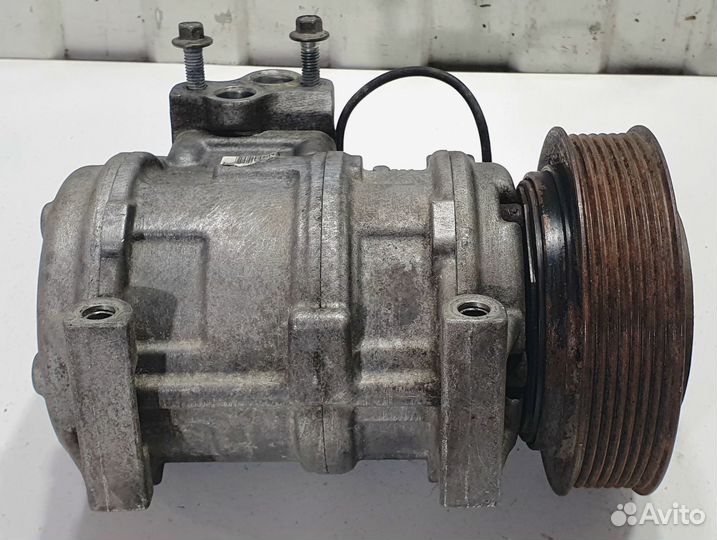 Компрессор кондиционера Jeep Grand Cherokee 5.2