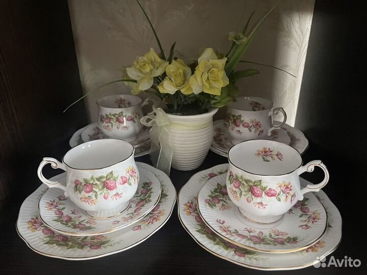 Фарфоровая чайная тройка Rosina Queen’s Англия