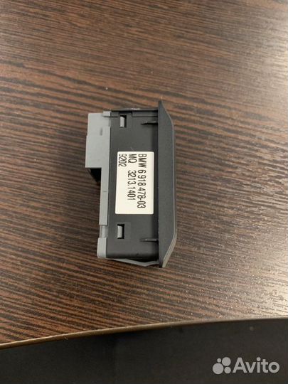 Кнопка экстренного вызова Bmw 520D E60 N47 2009