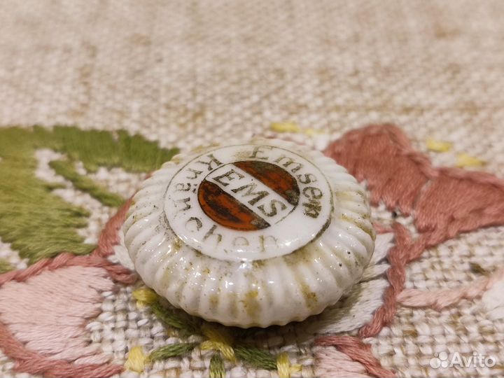 Фарфоровая пробка Ems раскопок Königsberga
