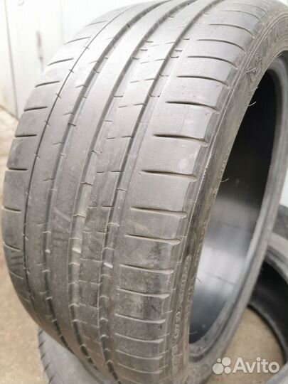 Michelin Pilot Super Sport 245/40 R18 97Y