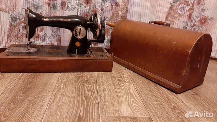 Швейная машинка бу подольск, имеется технический п