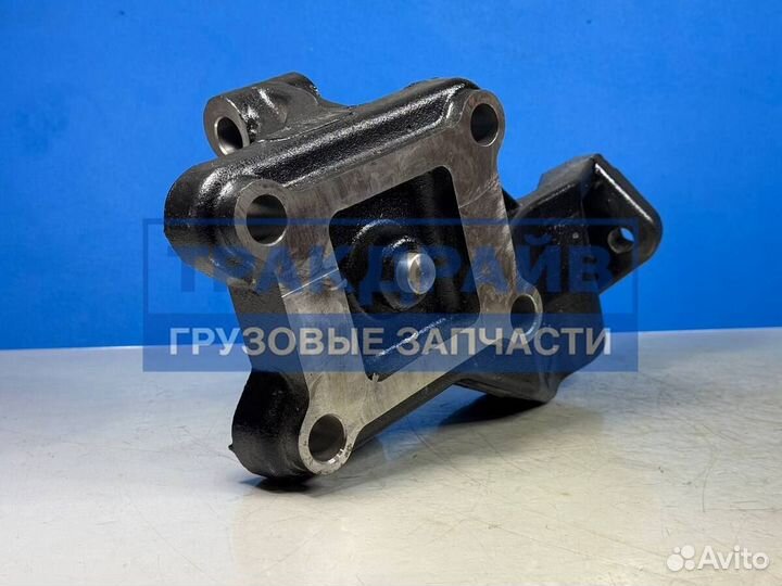 Кронштейн реактивной штанги Ивеко Евротраккер