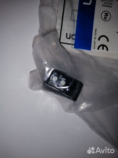 Omron E3ZB86 фотодатчик