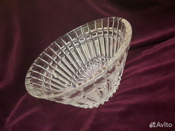 Ваза хрустальная