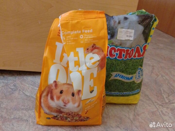 Миска, домик и поилка для хомяка