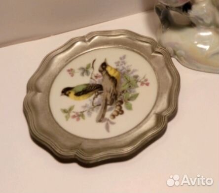 Оловянная тарелка птичка