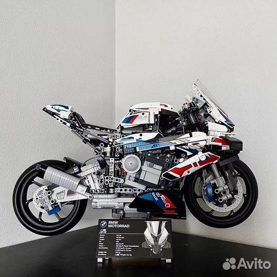 Конструктор BMW M1000RR 1950деталей