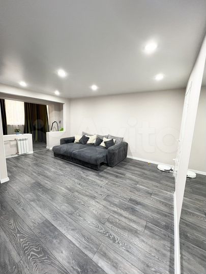 2-к. квартира, 50 м², 2/4 эт.