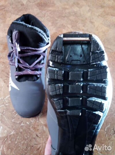 Лыжные ботинки р. 36