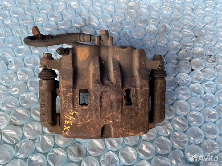 Суппорт передний правый Acura Mdx YD1 J35A5 2003