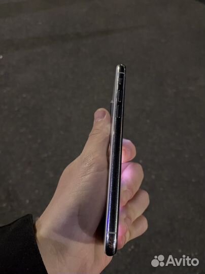 iPhone X, 64 ГБ