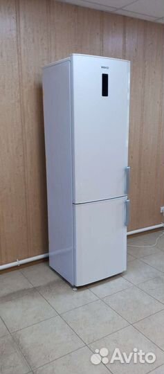 Продаëтся холодильник веко