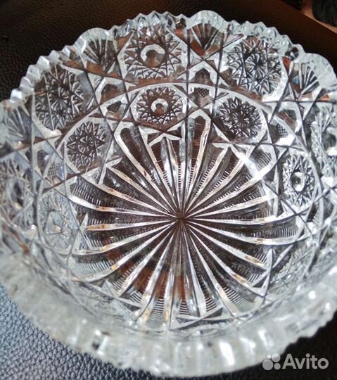 Менажница и вазы хрустальные