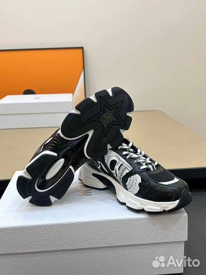 Кроссовки Dior