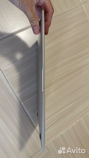 MacBook Air 13 2015 i7/8gb