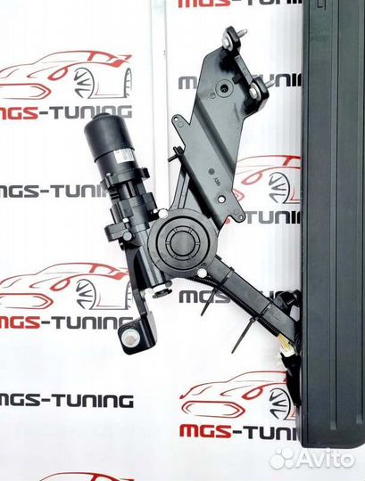 Выдвижные пороги Land Rover Defender 110 2020+