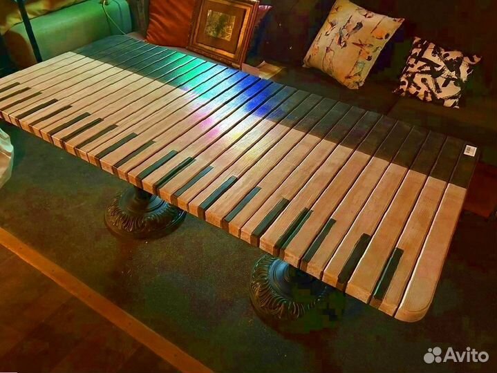 Стол обеденный 