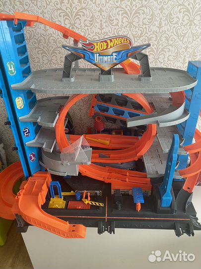 Hot wheels гараж с парковкой