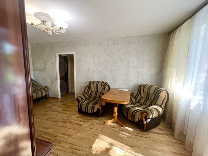 3-к. квартира, 56 м², 3/5 эт.