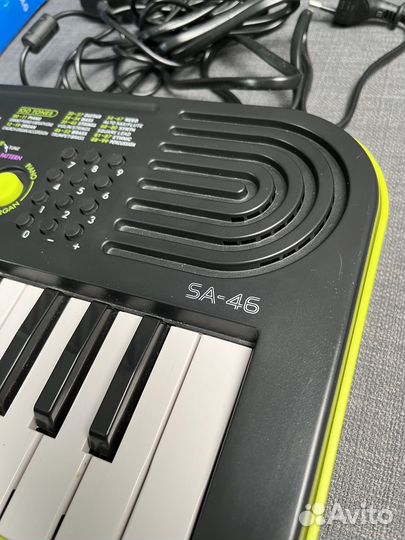 Синтезатор Casio SA-46 с ориг. адаптером питания