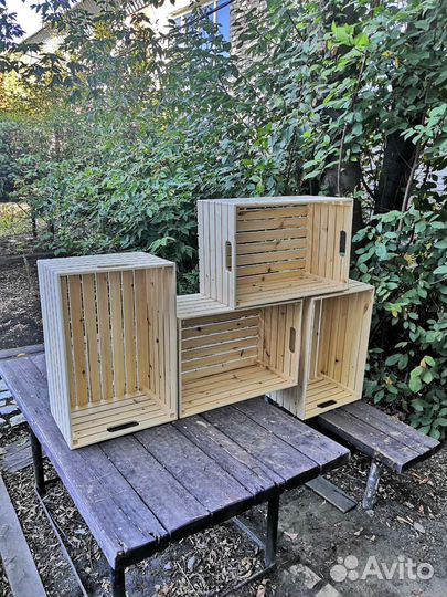 Деревянный ящик стеллаж
