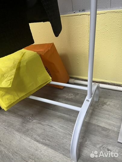 Вешалка напольная