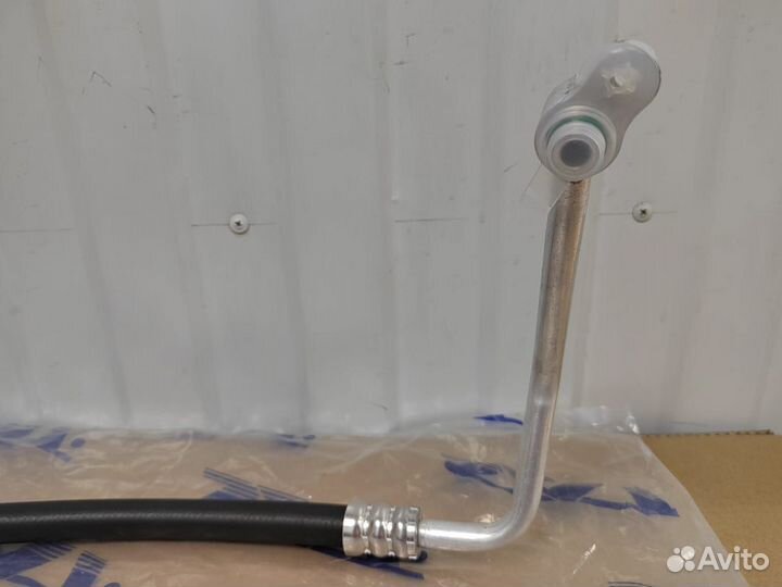 Трубка кондиционера hyundai solaris / KIA RIO 2010