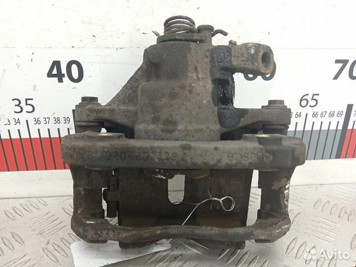 Суппорт передний правый для Peugeot-Citroen C5 1