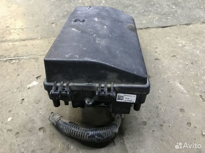 Блок предохранителей Chevrolet Camaro V 2010-2015