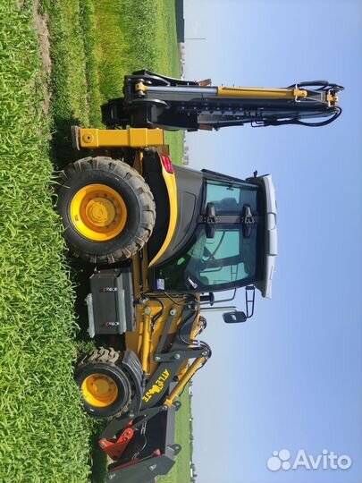 Экскаватор-погрузчик RM-Terex TLB 825, 2022