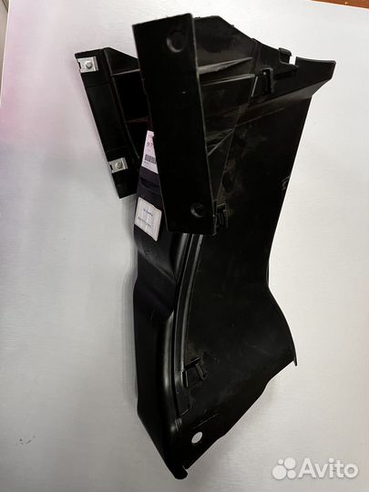 Патрубок воздухозаборника BMW E53 лев