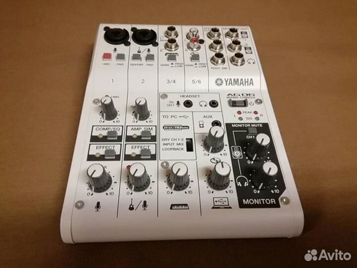 Звуковая карта Yamaha AG06