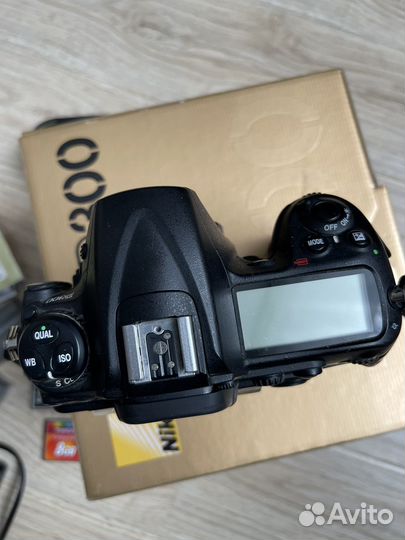 Зеркальный фотоаппарат Nikon d300