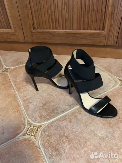 Босоножки 39 Bambi