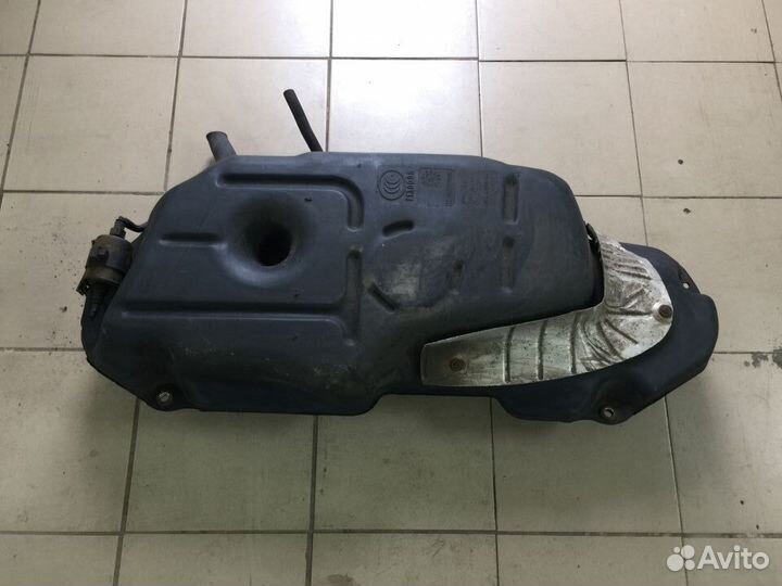 Бензобак бак топливный geely MK