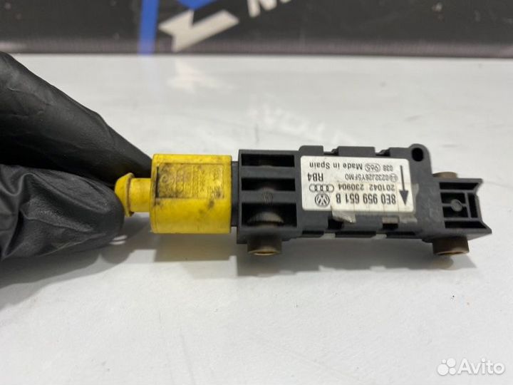 Датчик airbag Audi A4 B6 AMB 2005