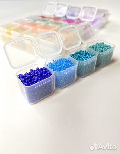 Набор бисера 28 цветов. Леска, бусины, замки