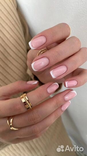 Маникюр, педикюр с покрытием гель-лака
