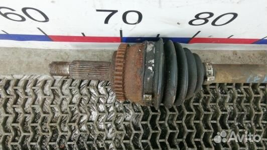 Привод передний правый KIA venga 1 (CEA12N101)