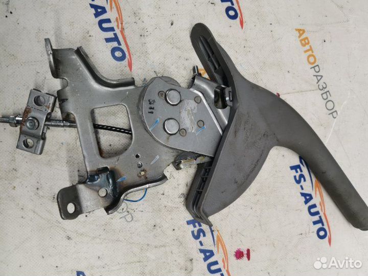 Ручник Hyundai Tucson JM 2.0 G4GC 2007