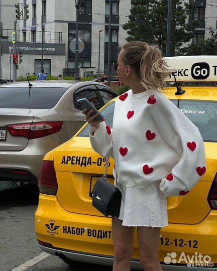 Свитер женский