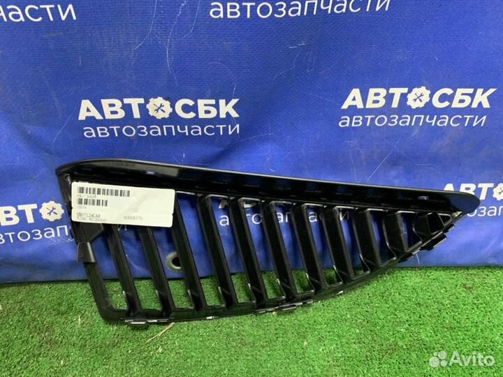 Решетка радиатора правая Mitsubishi Lancer CS1A