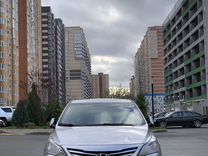 Hyundai Solaris 1.6 AT, 2015, 219 500 км, с пробегом, цена 1 040 000 руб.