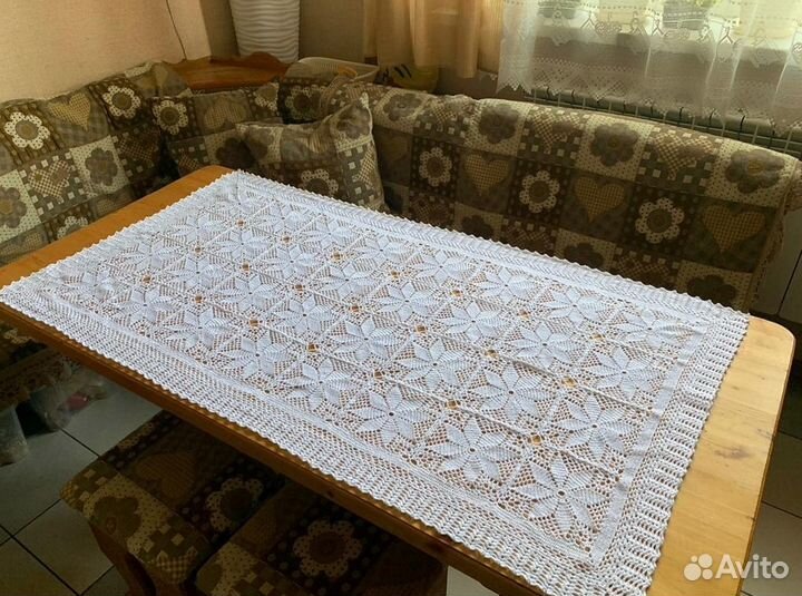 Вязаная скатерть крючком