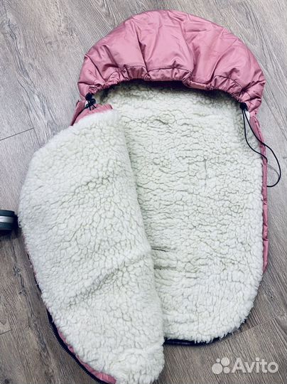 Зимний конверт в прогулочную коляску