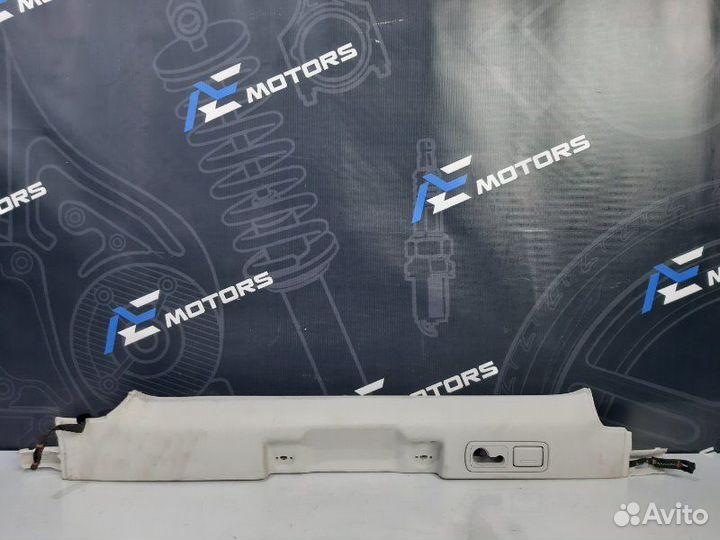 Обшивка салона правая Audi Allroad C5 BES 2005